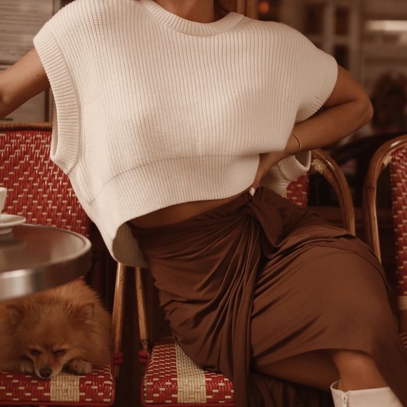 NWT. light brown wrap skirt. designer Audrey Leighton - Picture 3 of 3